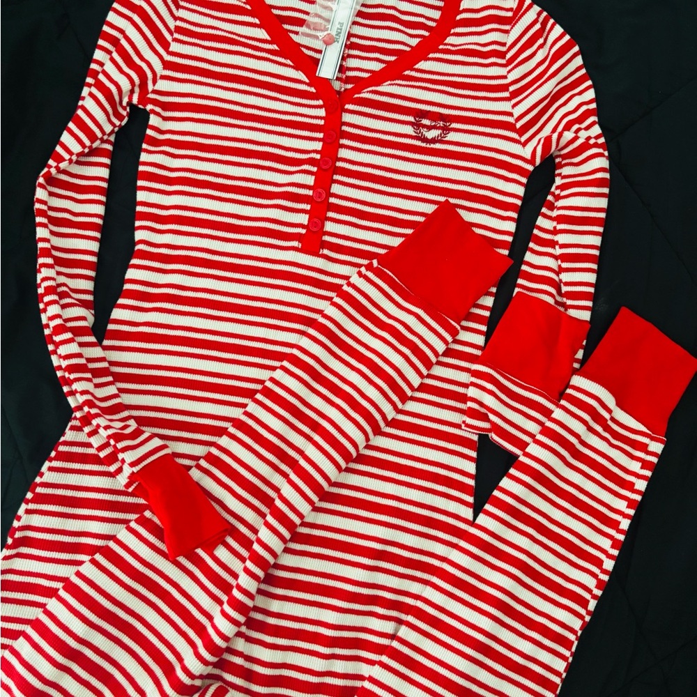 Victoria's Secret Red and White onesie Striped Pajama Set sz small New